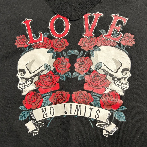 Skull sweatshirt - Picture 2 of 4